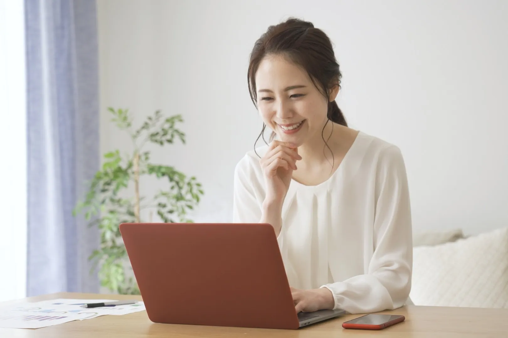 マーメイドドレスのレンタルを大阪府で安く利用するための選び方と費用徹底比較